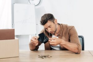 Evita los Créditos Gota a Gota: Asegura tu Futuro Financiero y Toma Decisiones Conscientes