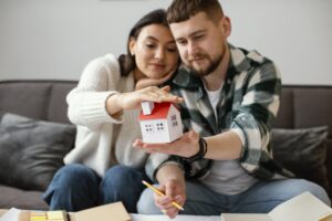 Crowdfunding Inmobiliario: Invertir en Bienes Raíces Nunca Fue Tan Accesible