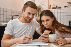 Cómo Hablar de Dinero con tu Pareja y Fortalecer la Relación